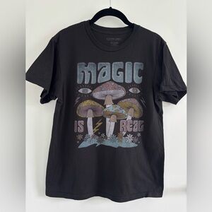 Clean Lines Black Graphic T-Shirt with Mushroom Design